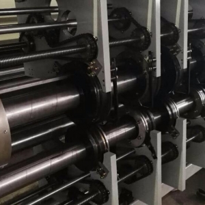 萍鄉(xiang)KC-H1425高速四(si)色水墨(mo)印刷開(kai)槽機